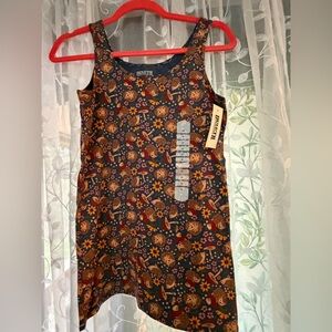 Duluth Trading Co hedge hogs Tank Top with mushroom Accents